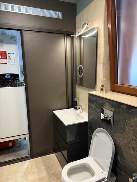 Vila superba de inchiriat in American Village,