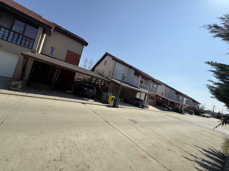 Vila superba de inchiriat in American Village,