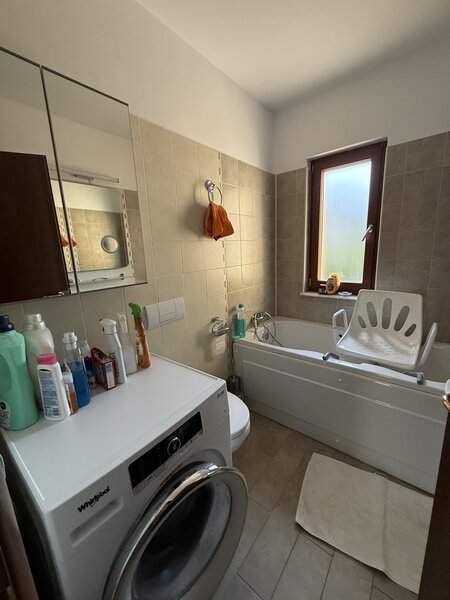 Vila superba de inchiriat in American Village,